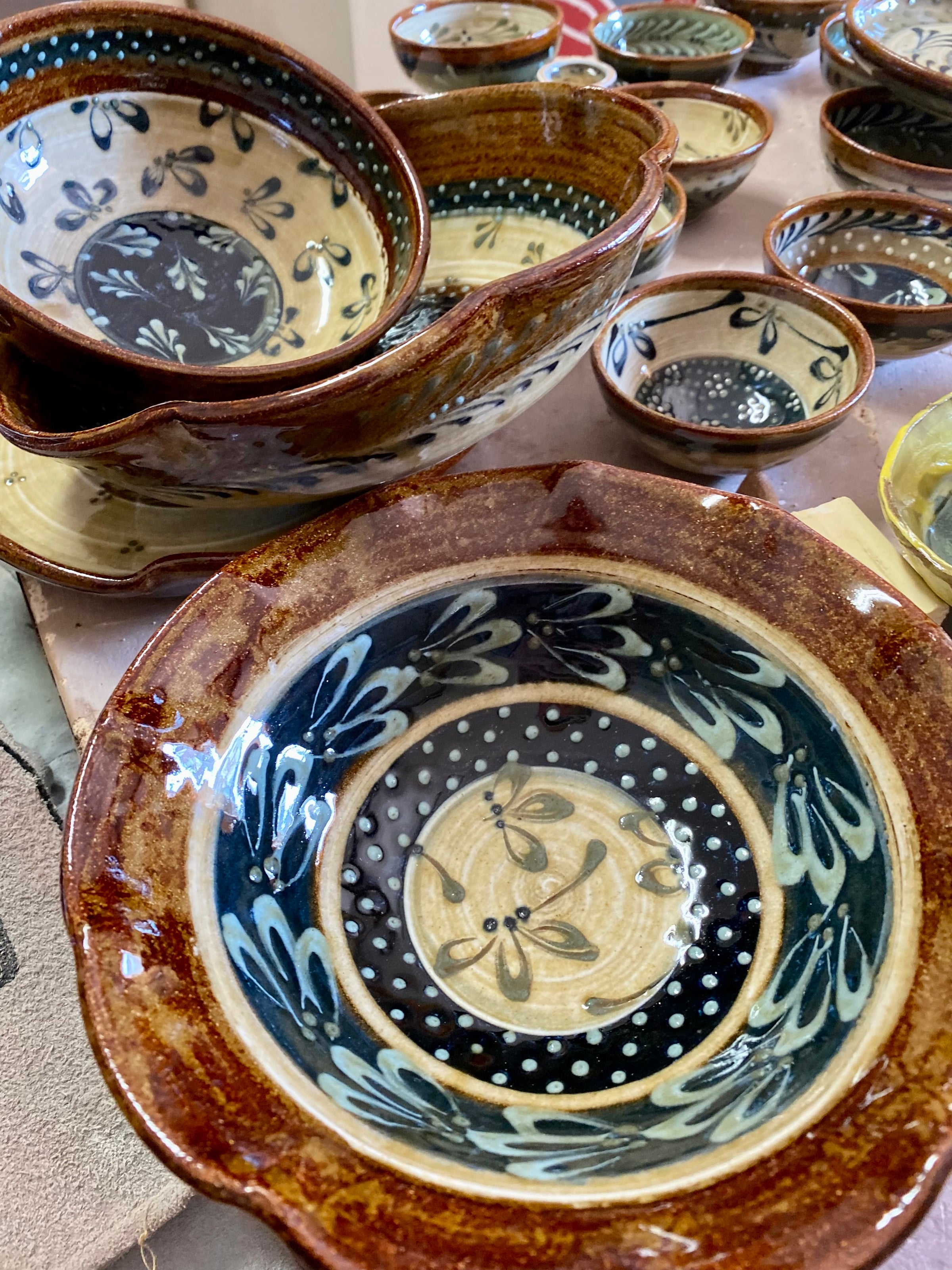 Local Pottery Studio & Gallery Hours